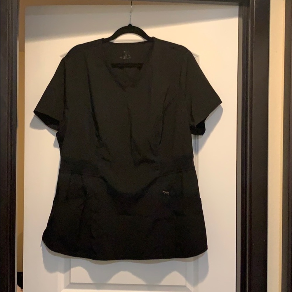 Cherokee infinity scrub top